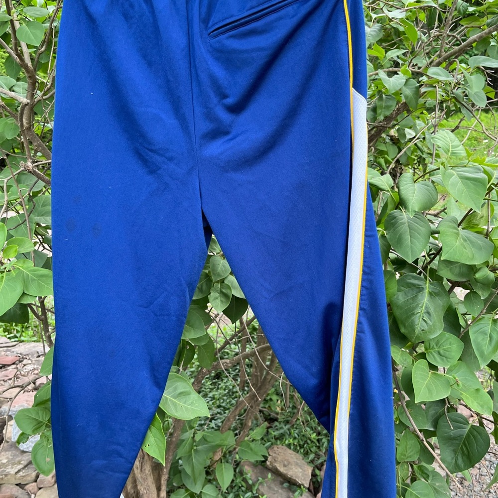 Mens active wear